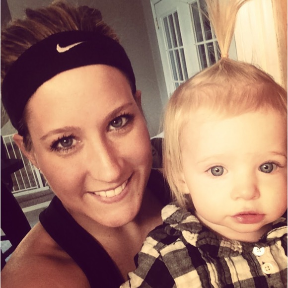 Meet your Posher, Stephanie - Picture 1 of 1